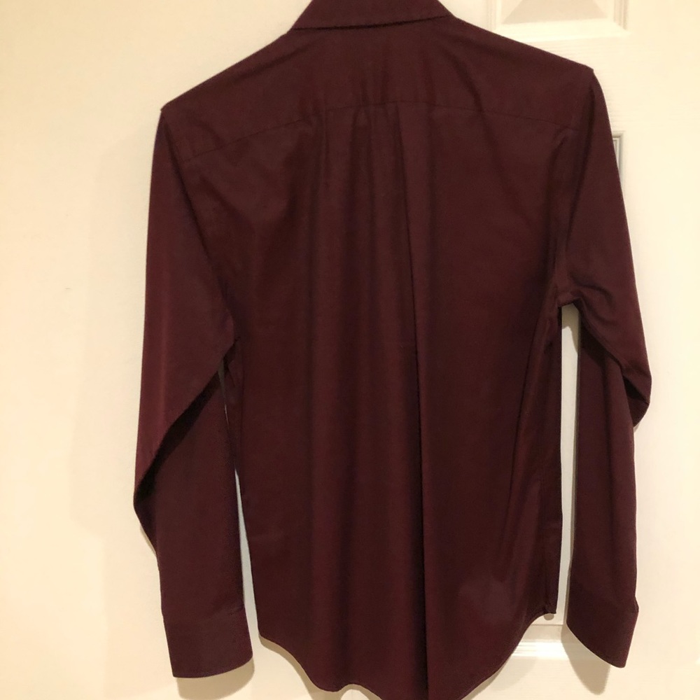 Button down - Picture 2 of 3